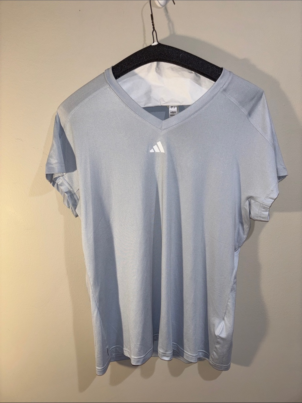 NWT adidas Light blue gray Womens Short-Sleeve V‑Neck Performance Tee